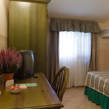 Hotel Louis I Ciampino